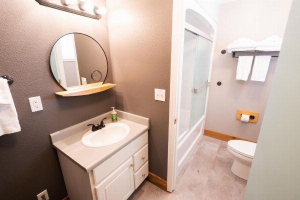 LOGE Mt. Shasta image 19