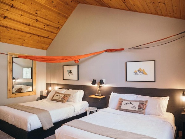 LOGE Mt. Shasta image 24