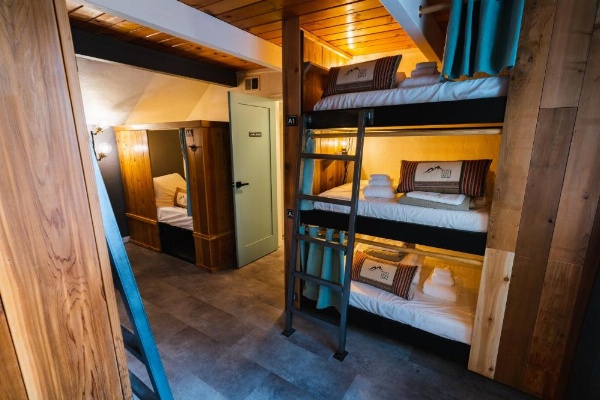 LOGE Mt. Shasta image 28